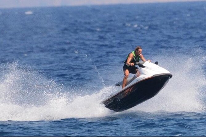 Santorini: Perivolos Beach Jet Ski Rental - Meeting Point and Access