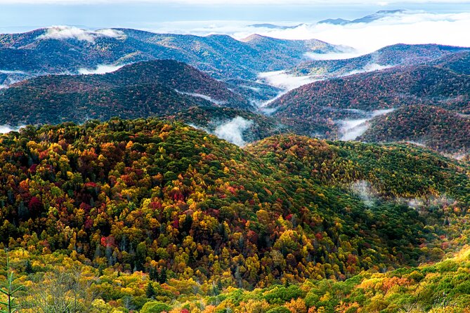Scenic Driving Tour of the Blue Ridge Mountains - Capturing Breathtaking Moments