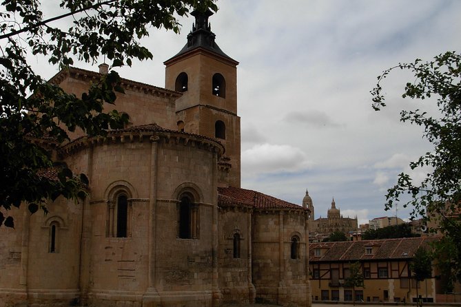 Segovia Walking Tour Review: A Historical Experience - Highlights of the Tour