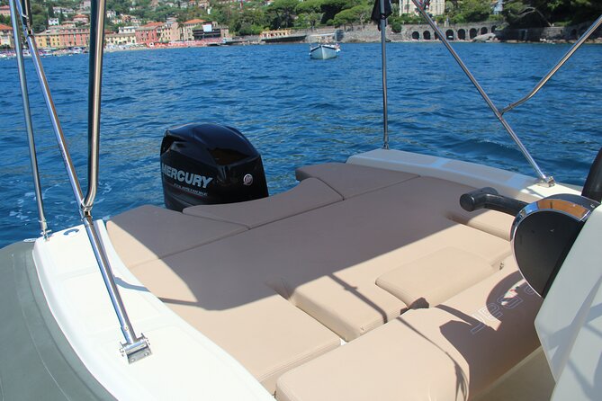 Self-Drive Boat Rental in Portofino and Tigullio Gulf - Onboard Amenities for a Luxurious Experience