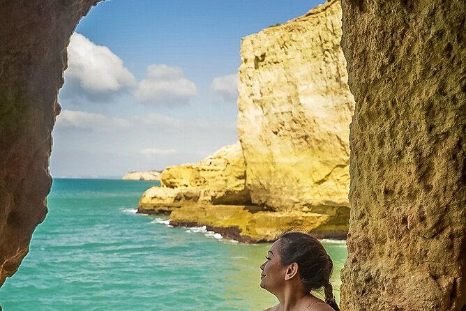 Seville to Lisbon Transfer With Stops in Algarve - Inclusions and Amenities