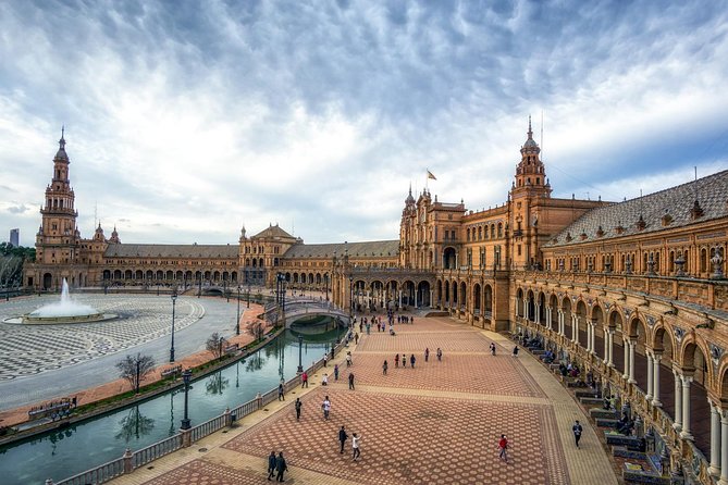 Seville Tour With Alcazar, Cathedral and Giralda From Granada - Important Tour Details