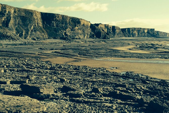 Sightseeing Tour Cardiff Bay and Vale of Glamorgan Full-Day Driver Guided - Uncovering Ancient Burial Tombs