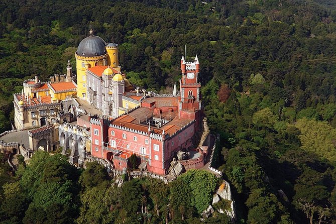 Sintra, Cabo Da Roca and Cascais Small-Group Day Trip From Lisbon - Accessibility and Participation