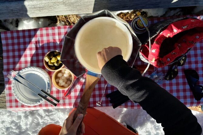 Sledding Cheese Fondue, Chocolate - Meeting Point and Logistics