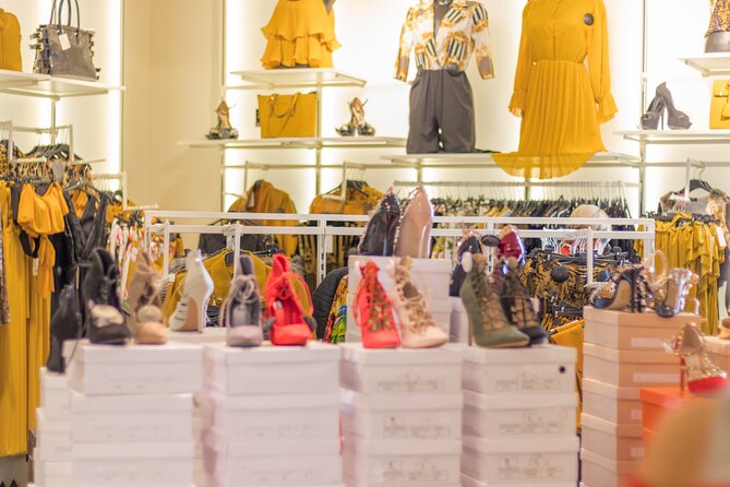 Small-Group Shopping Tour in Vancouver With a Stylist - Tour Duration and Price