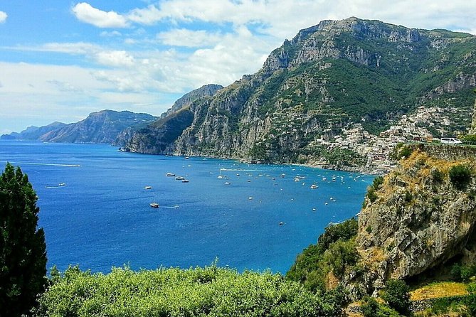 Sorrento & Amalfi Coast With Driver With Tour Guide - Accessibility Features