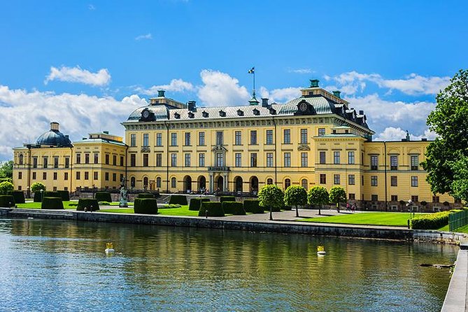 Stockholm Grand Sightseeing + Drottningholm Palace PRIVATE - Inclusions