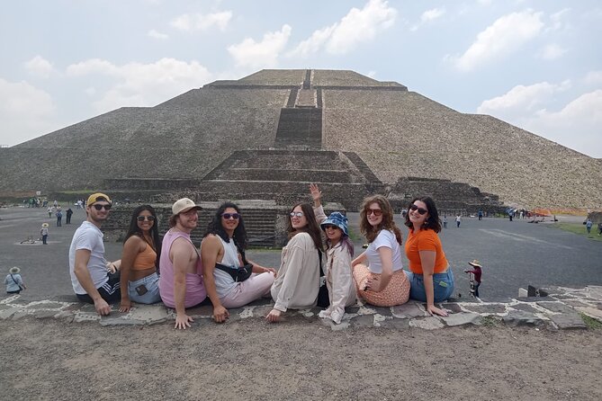 Teotihuacan + Basilica + Tlatelolco SHARED. - Meeting and Pickup