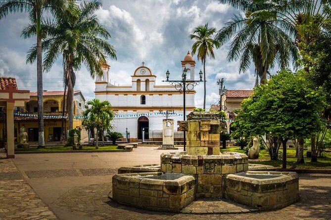 Tour a Copán Honduras Overnight. From Guatemala or Antigua. - Inclusions and Amenities