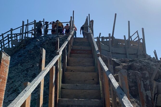 Tour to the Totumo Volcano and Day at a Hotel - Exploring the Totumo Volcano
