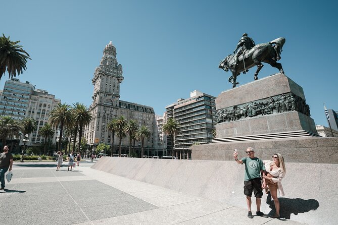 Tourist Bus Discover Montevideo - Booking and Confirmation
