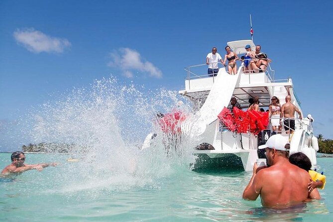 Transfer Santo Domingo Bayahibe - Accessibility and Participation