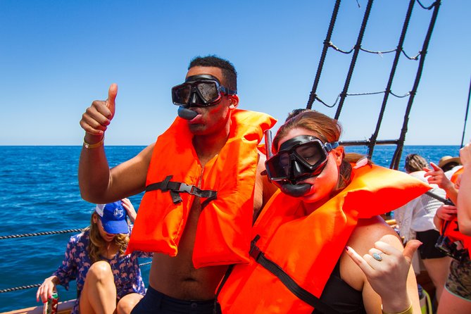 Treasure Hunt Snorkeling Lunch Cruise From Cabo San Lucas - Onboard Entertainment