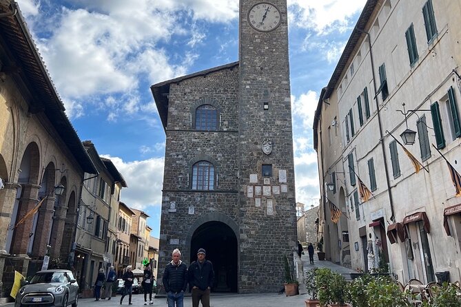 Two Wine Tastings and Visit to a Historic Cellar Inside Old Walls of Montalcino - Navigating to the Meeting Point