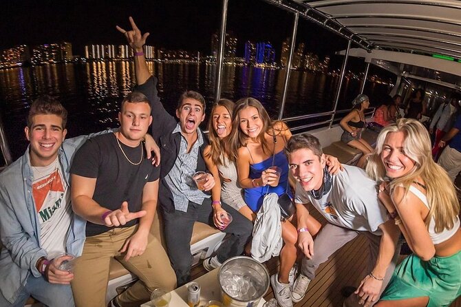 Ultimate Party in Miami : Boat Party, Party Bus & Nightclub - Party Bus Excursion
