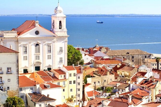 Unforgettable 3 Hours Lisbon City Tour With Tuk Tuk - Accessibility