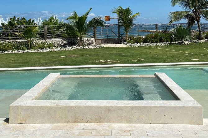 Unique Experience in Private Islands, Luxury Getaway in Cartagena - Meeting and Pickup