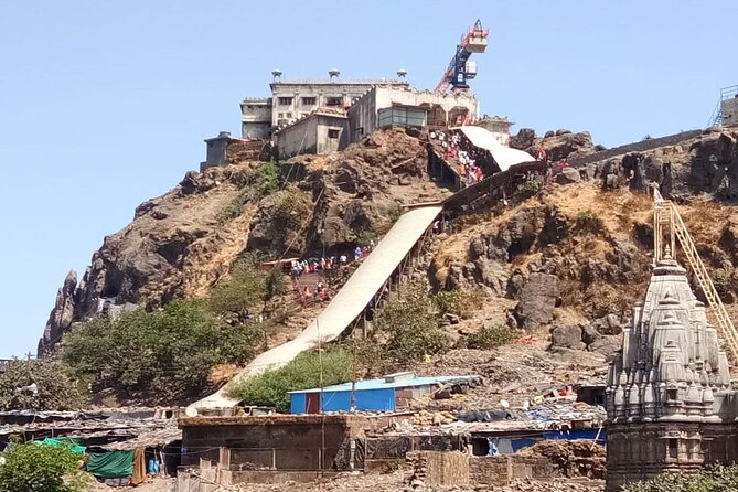 Vadodara Palace, Champaner & Pavagad Temple From Ahmedabad With Guide - Visiting Pavagad Temple