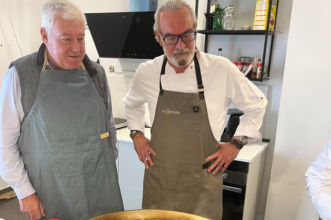 Valencian Paella Class With Welcome Drinks and Tapas - Paella Valenciana and Seafood Paella Options