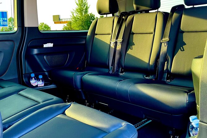Vienna Private Airport Transfer - Pickup and Meeting Details
