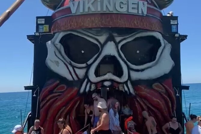 Vikings All Inclusive Boat Tour - Traveler Capacity and Participation