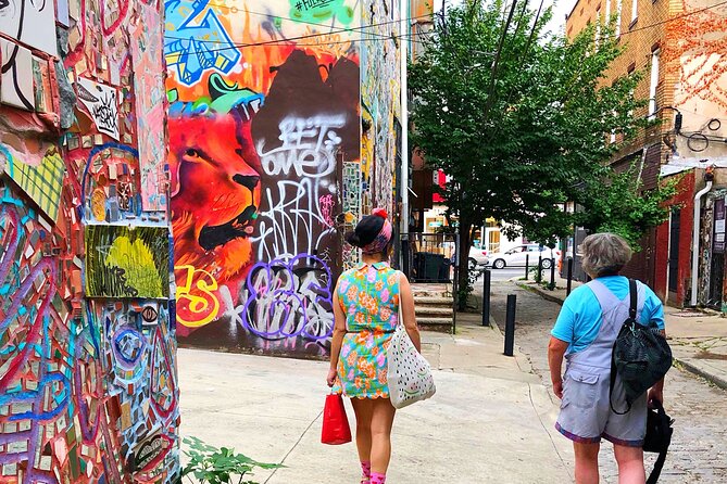 Vintage Thrift Quest Walking Tour in Philadelphia - Exploring Local-Favorite Shops