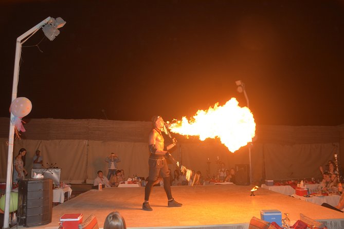VIP Evening Red Dunes Desert Safari With Private Car - Culinary Delights