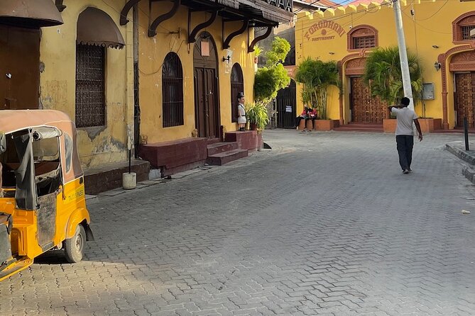 Visit to Fort Jesus and the Old Town of Mombasa - Transportation and Guide