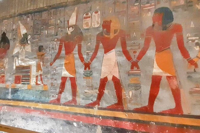 Visit Valley of the Kings, Hatshepsut Temple & Collosi of Memnon - Encountering the Colossi of Memnon