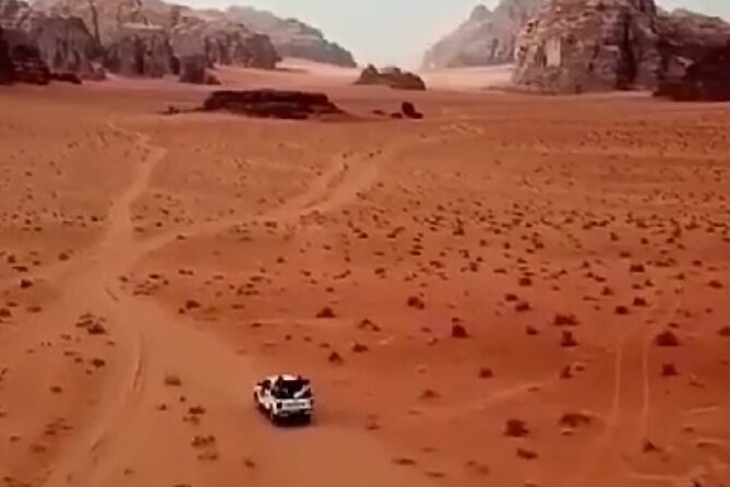 Wadi Rum Overnight Jeeptour - 1 Day/ 1 Night - Traditional Bedouin Cuisine