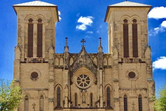 Walking Tour Along the San Antonio Riverwalk And Around Downtown - Stories of San Antonio
