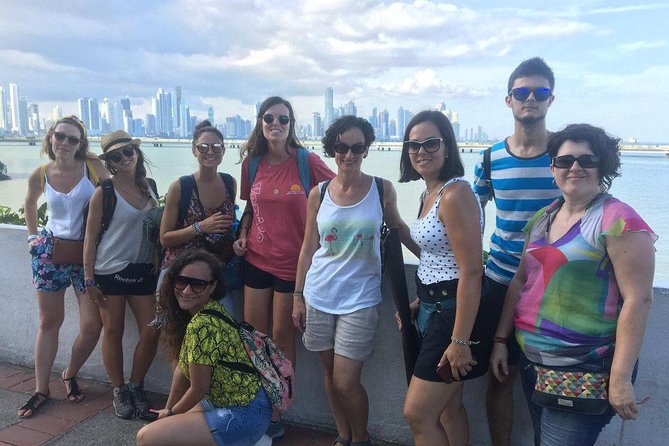 Walking Tour in Casco Antiguo! - Savoring Local Cuisine and Drinks