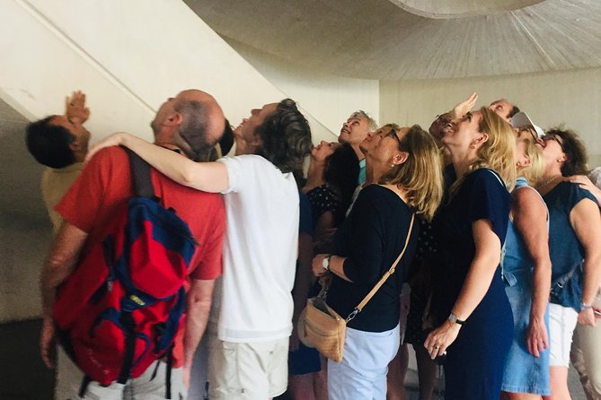 Walking Tour Through the Old Town With a Dutch-Speaking City Guide - Tour Duration