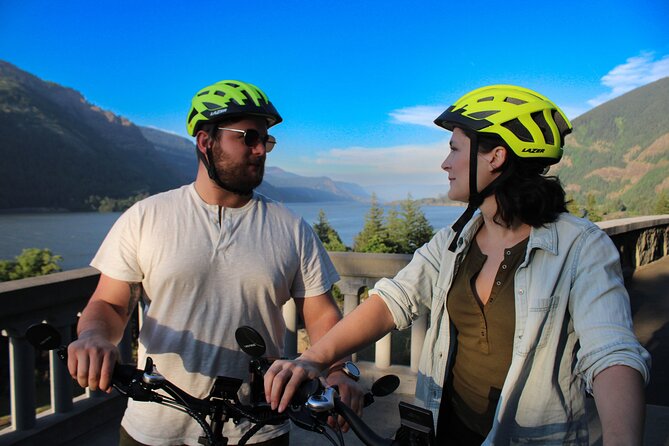 Waterfalls & Waterfront E-Bike Tour on Car-Free Bike Path - Participant Information