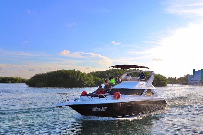 Yacht 48FT Rental in Cancun for up to 15 People - Meeting and Pickup Logistics