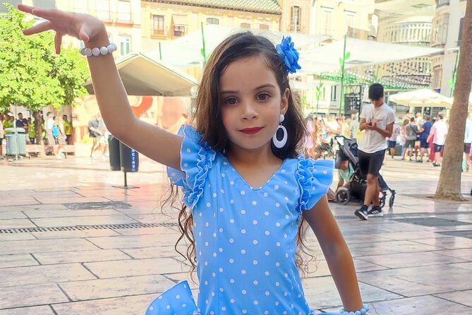 45 Minutes Flamenco Dance Class for Family in Malaga - Class Overview