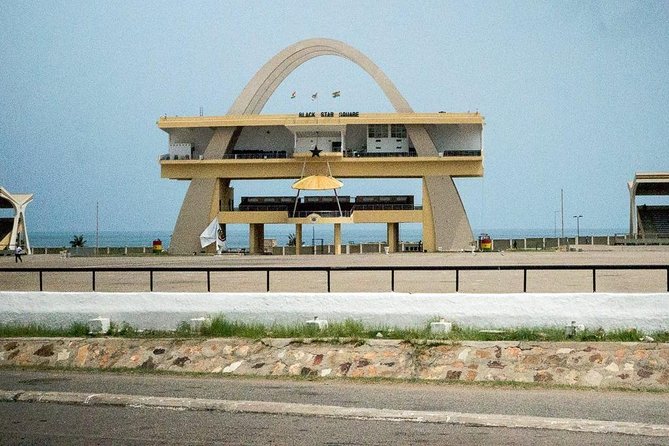 1 Day Accra City Tour - Discovering Makola Market