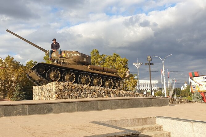 1 Day Moldova: Tour To Transnistria, Bender Fortresses - Architectural Highlights