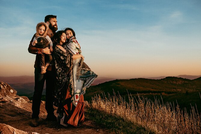 2-Hour Hiking Experience With Carly Buntin Photography - Things To Known