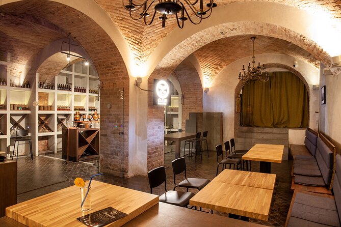 2 Hour Private Cocktail Masterclass in Old Town of Riga. - Health and Safety Requirements