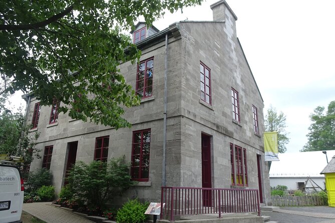 2-hour Self-Guided Walking Tour & Scavenger Hunt in Terrebonne - Booking Information
