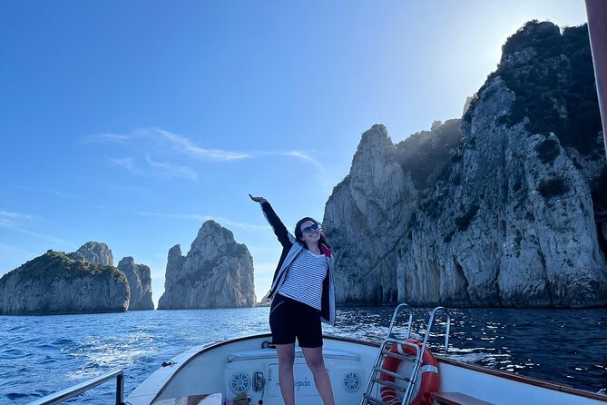 2 Hours Guided Sunset Tour of the Island of Capri With Aperitif - Accessibility and Transportation
