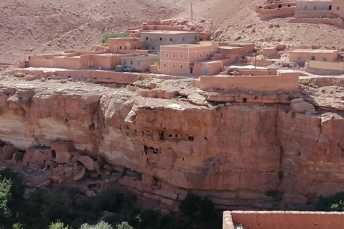 3 Days Tour From Marrakech to Merzouga - Day 1: Marrakech to Dades Gorge