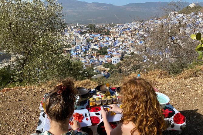 3-Hour Cooking Class Overlooking the Blue City - Traditional Moroccan Dishes