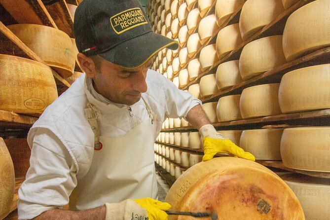 3 Hour E-Bike Tour With Parmesan and Balsamic Vinegar - Balsamic Vinegar Tasting Experience