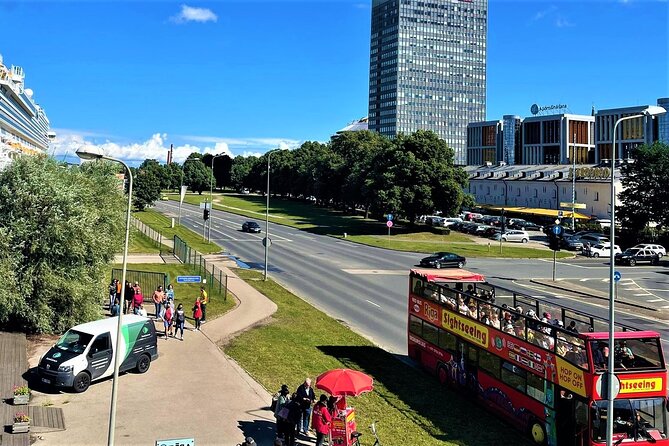 48h Day Riga Sightseeing Red Bus Grand Tour - Highlights From Traveler Reviews