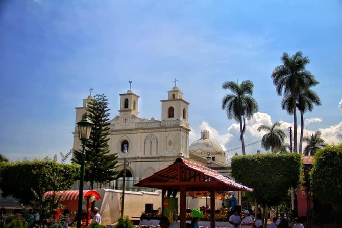 6-Day Best of West El Salvador : Cerro Verde, Coffe Route, Maya Ruins - Taking in Local Culture