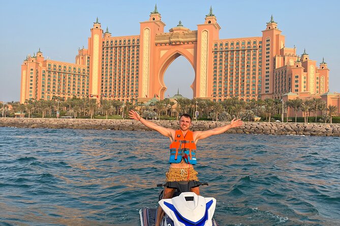 60Min Jet Ski To Burj Al Arab, Atlantis The Palm - Preparing for the Adventure