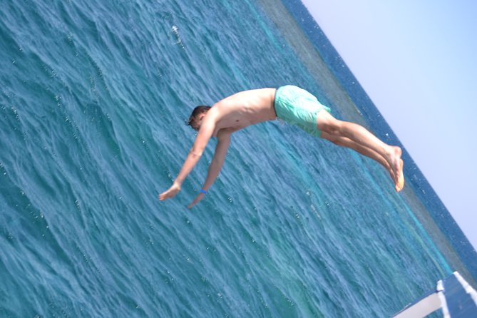 8-Hour Private Yacht Charter Exclusive & Lunch Transfer -Hurghada - Frequently Asked Questions